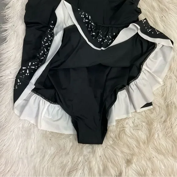 NEW ROAMAN’S Swim Black White Cutwork Detail Swim Dress 20W